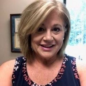 Meet your Posher, Cynthia